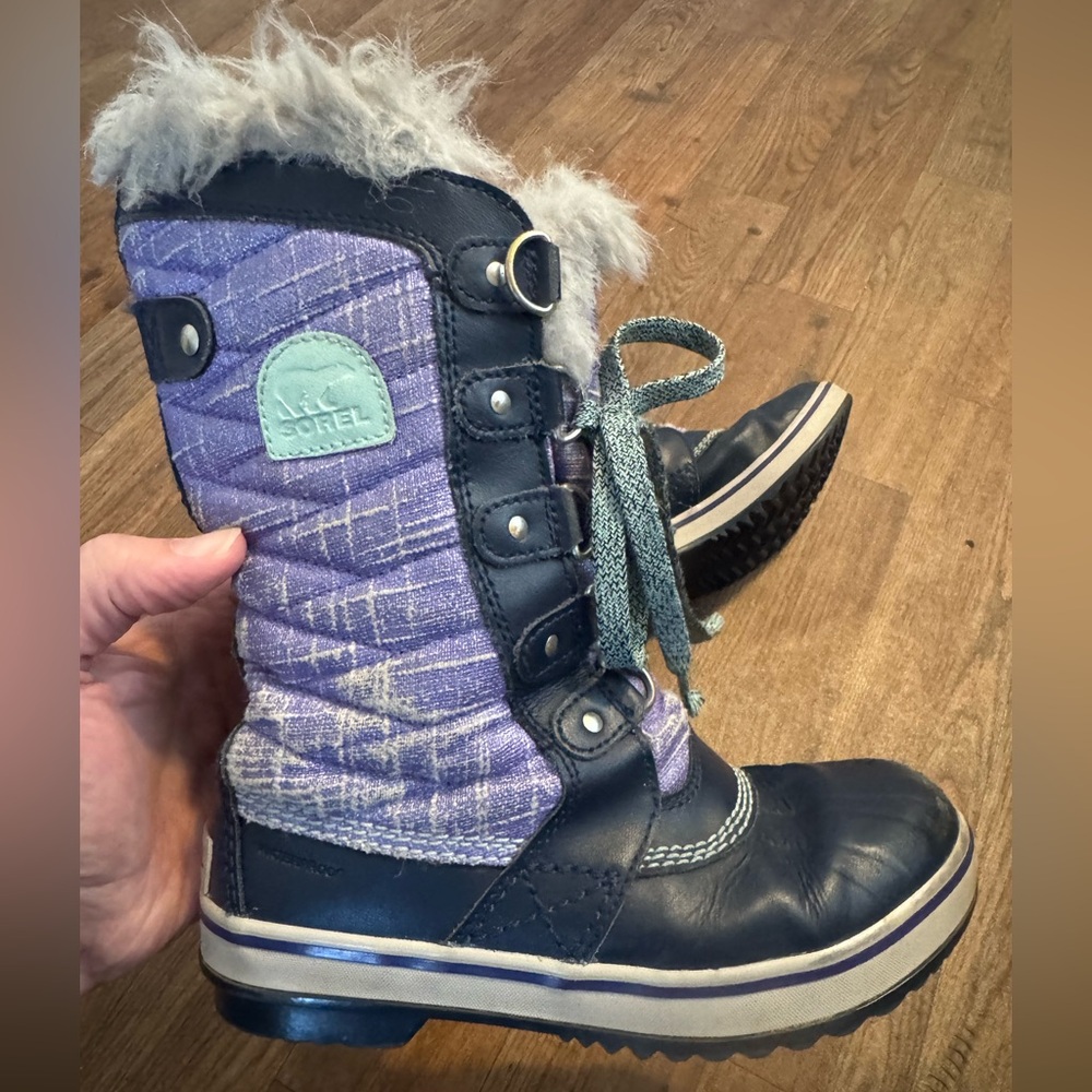 SOREL Tofino II Purple‎ Winter Lined Boots NY2420-551 Girls Youth Size 2
